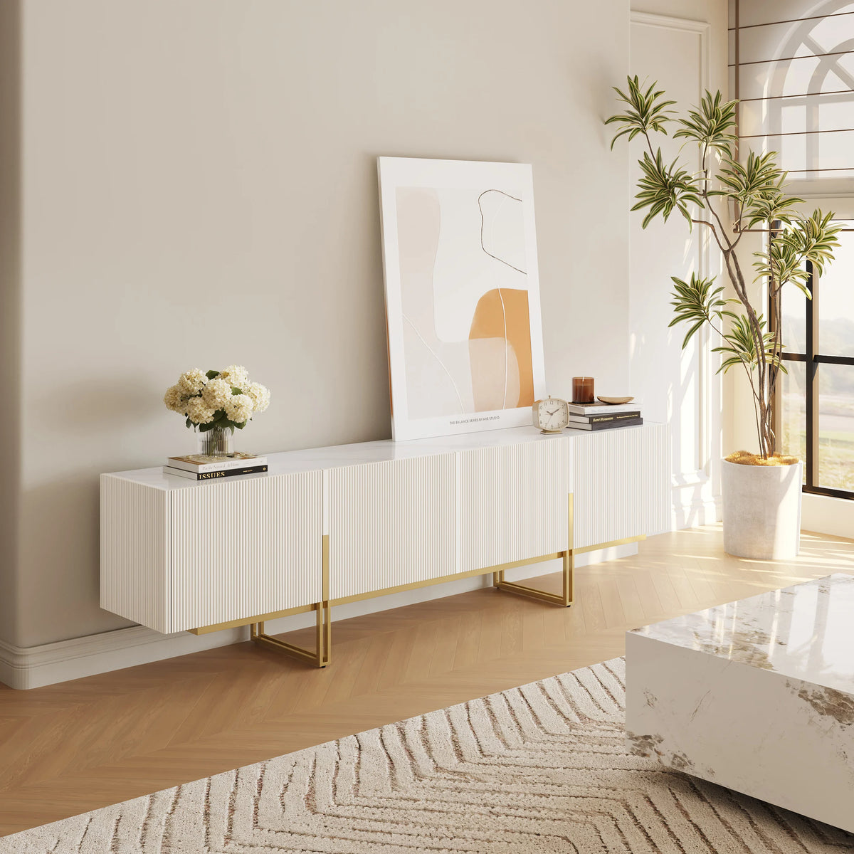 Meuble TV Grovyn 200 cm avec plateau en pierre frittée et design cannelé Ivoire brillant