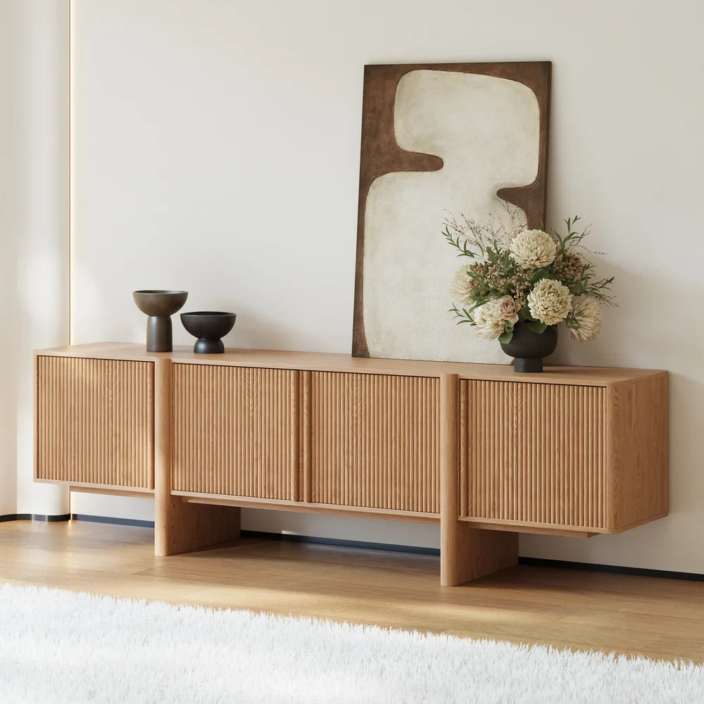 Meuble TV en bois de frêne cannelé naturel de 203 cm avec armoires