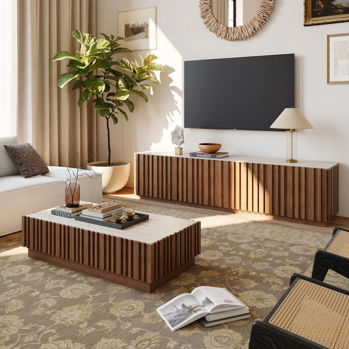 Ensemble meuble TV Aura avec meuble TV à lattes en bois de frêne et table basse Noyer