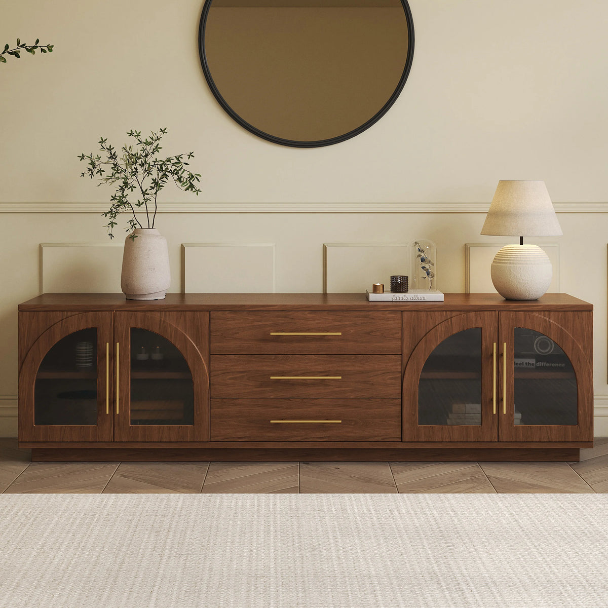 Meuble TV Arune 183 cm avec portes vitrées arquées, noyer, avec rangement et LED