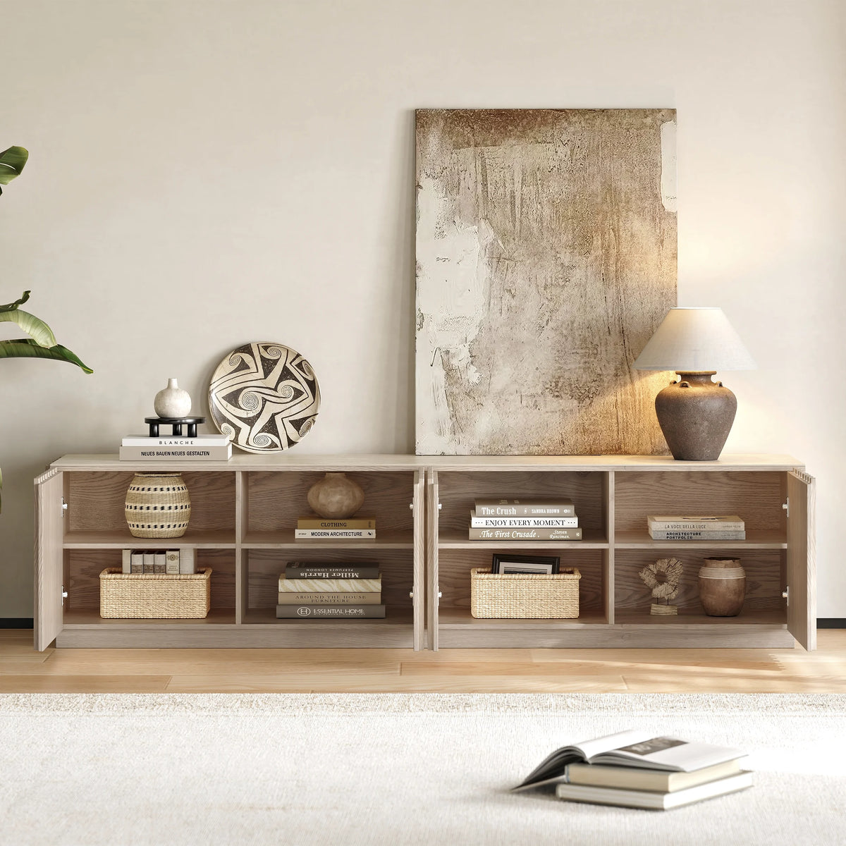 Meuble TV Aura 213 cm en bois de frêne blanc chaulé avec plateau en pierre frittée