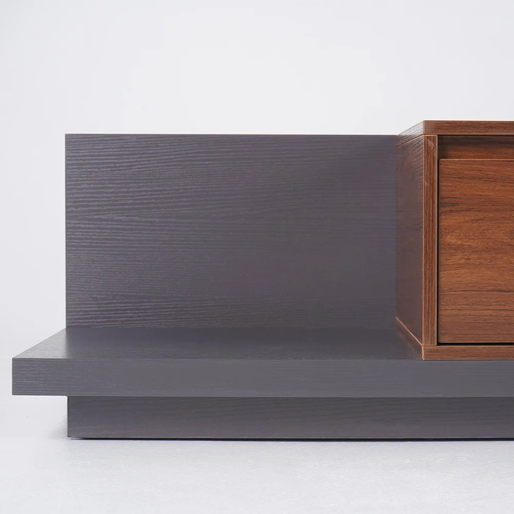 Meuble TV minimaliste rétractable et extensible Fero à 3 tiroirs en noyer et gris jusqu'à 3600 mm